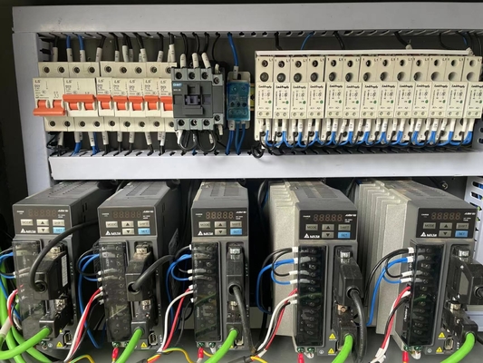 Аттестация CE управлением PLC пакуя машины ткани большой емкости влажная, многофункциональное влажное обтирает пакуя машину
