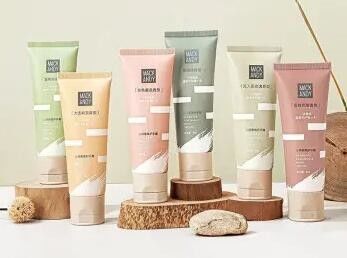 Наполнитель пластиковых тюбиков зубной пасты с кремом