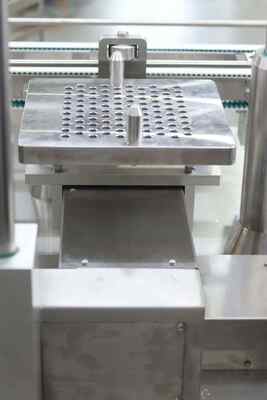 High Precision Pre-Filled Syringe Filling and Stoppering Machine Cartridge Filling Machine for Pharmaceutical Applications