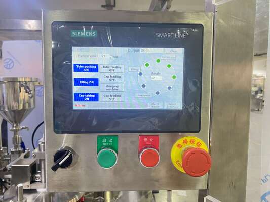 Машина для наполнения шприцев для лекарственных средств для животных